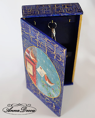 AnnaDecou crackle glaze, decorated gift, box, key holder